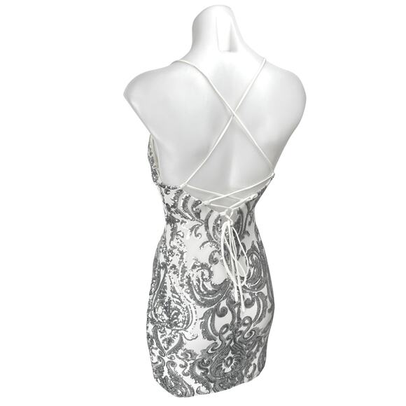 Windsor Gray Silver Sequin Sleeveless Plunging Cami Tank Mini Bodycon Dress OS - Picture 2 of 5